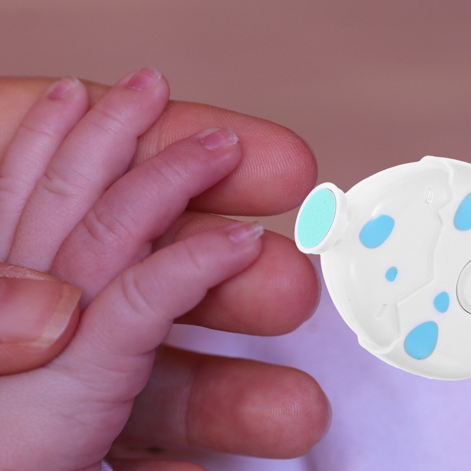 Elektryczny pilnik do paznokci – Baby Nail Trimmer Electric recenzja i cena